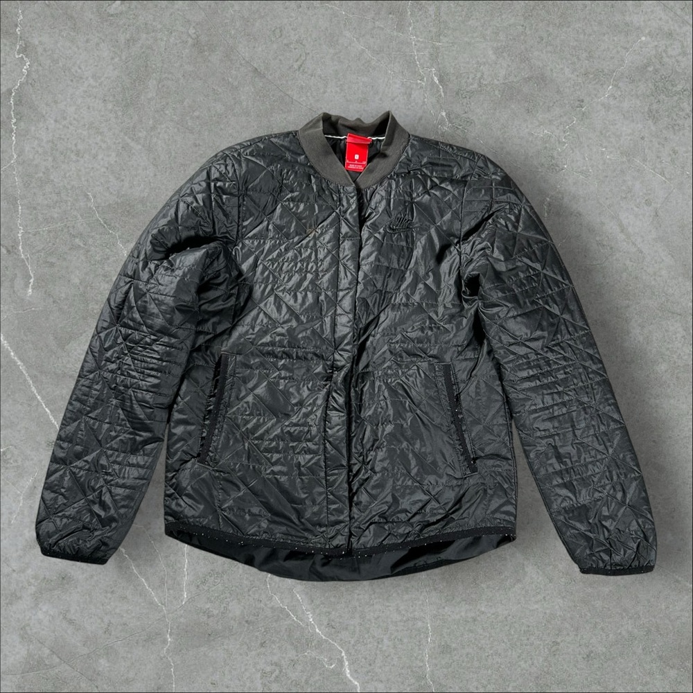 Nike Bomber Jacket Women Small Black Puffer Quilted Primaloft 854747-010 Snap On